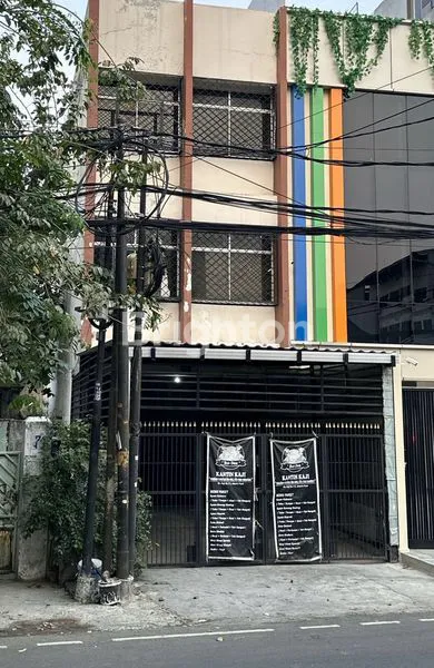 RUKO 3.5 LANTAI COCOK UNTUK USAHA ATAU KANTOR