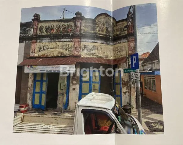 image BANGUNAN TUA DIJUAL SIAP RENOVASI LOKASI STRATEGIS DI SURABAYA (1)