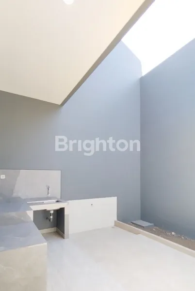 image RUMAH MODERN 2 LANTAI (6)