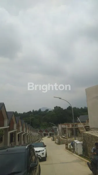 image RUMAH CANTIK SIAP HUNI SPRING AT PARKVILLE SENTUL (2)