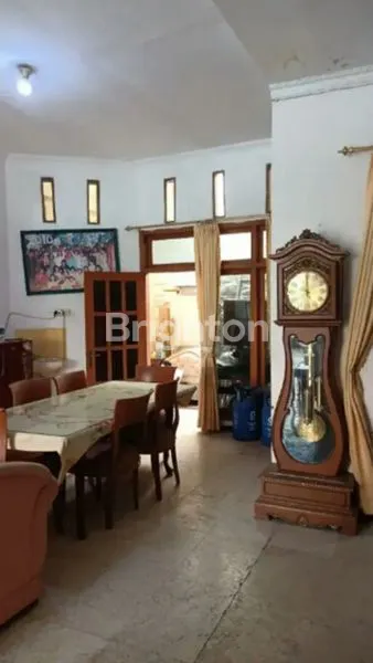 image RUMAH TENGAH KOTA ERLANGGA PLEBURAN SEMARANG SELATAN DEKAT SIMPANG LIMA CIPUTRA MALL (1)