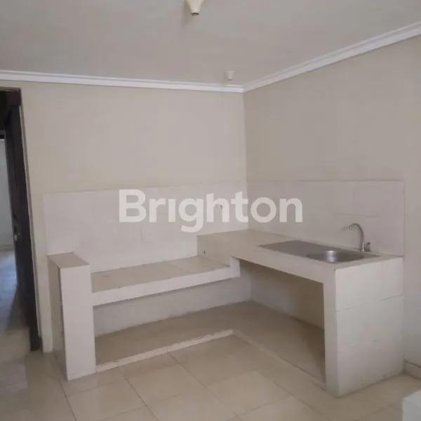 image RUMAH 2 LANTAI SIAP PAKAI DI SEMARANG BARAT (4)