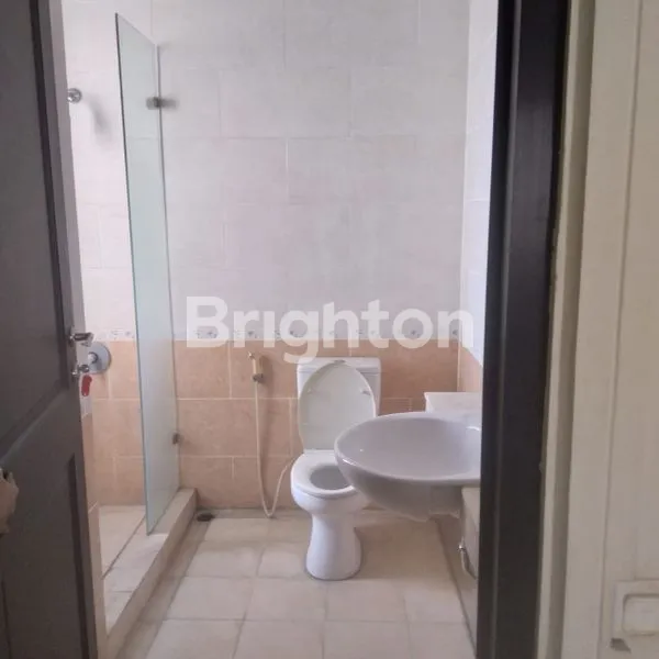 image RUMAH 2 LANTAI SIAP PAKAI DI SEMARANG BARAT (7)