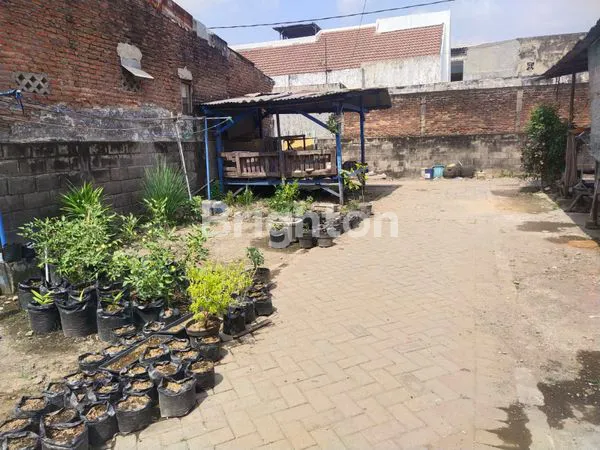 image RUMAH INDUK BESERTA KOST DAN TANAH KOSONG DI KUTISARI DEKAT PETRA SIWALANKERTO (5)