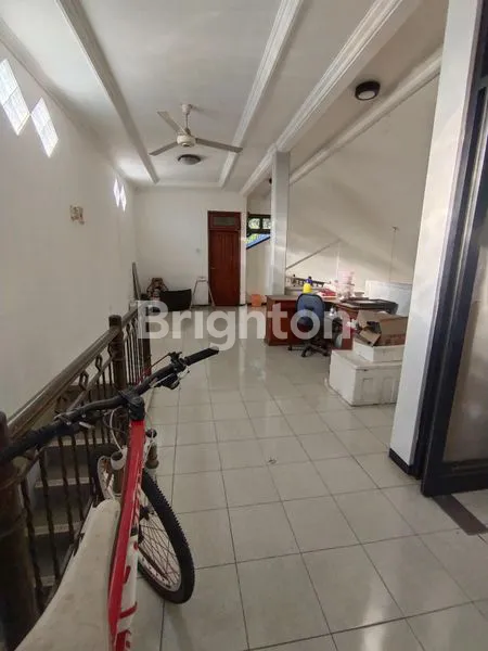 image RUMAH 2,5 LANTAI DHARMAHUSADA INDAH DEKAT GALAXY MALL (5)