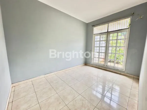 image RUMAH BESAR JL. MANDAR PERUMAHAN BINTARO JAYA SEKTOR 3 (7)