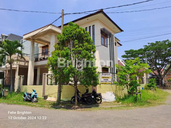 RUMAH HOOK DI GRIYA SHANTA MALANG