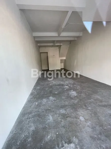 image INVESTASI MENGUNTUNGKAN! SOHO 3 LANTAI GRAHA NATURA, HADAP TIMUR, SHM, DEKAT FASILITAS (2)