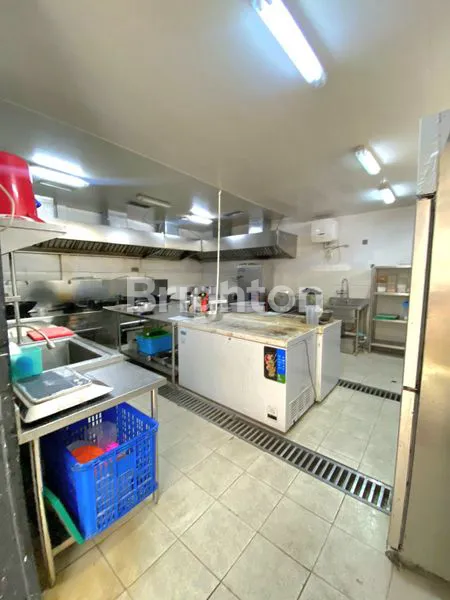 image RUMAH TINGGAL SEKALIGUS COCOK JADI TEMPAT USAHA KULINER/CATERING (3)