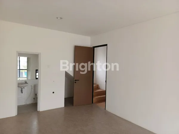 image RUKO KOMERSIL 3 LT HIVE CENDANA PARC LIPPO KARAWACI TANGERANG (7)