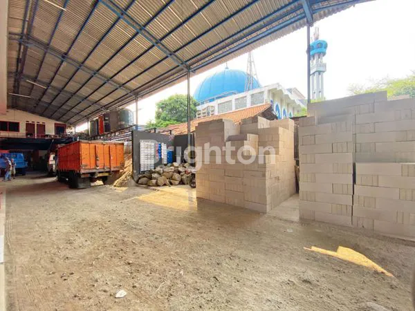 image CEPAT STRATEGIS LOKASI RAMAI SANGAT BAGUS UNTUK USAHA DI TEBET JAKARTA SELATAN  (3)