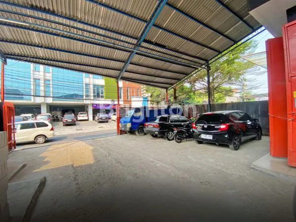 image CEPAT STRATEGIS LOKASI RAMAI SANGAT BAGUS UNTUK USAHA DI TEBET JAKARTA SELATAN  (6)