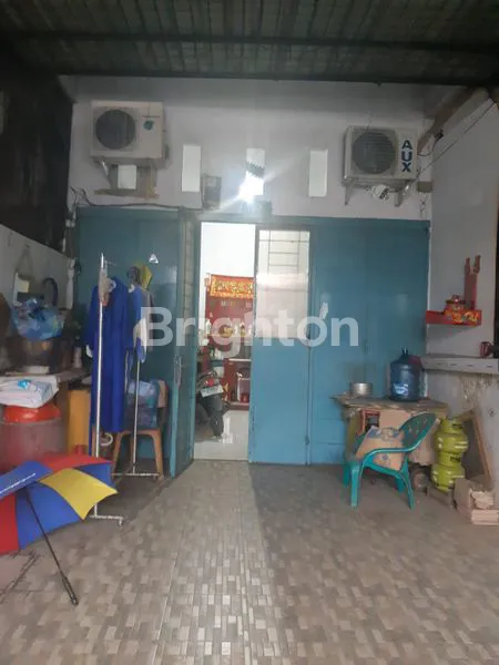 image RUKO INTI KOTA. JL. PUNAK. DEKAT KE PLAZA MEDAN FAIR. INCLUDE 4 UNIT AC. ADA GARASI MOBIL (2)