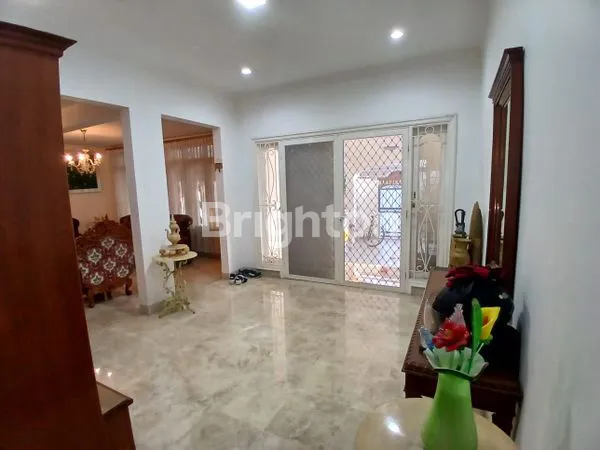 image RUMAH BAGUS DI KOMPLEK TANJUNG BARAT INDAH (8)