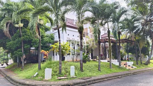 image RUMAH CLASSIC 2 LANTAI DI BINTARO (2)