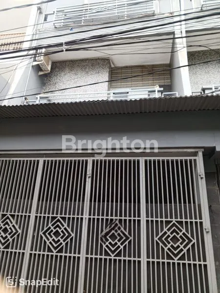 image RUMAH 4LANTAI JELAMBAR SIAP HUNI LOKASI STRATEGIS GROGOL PETAMBURAN JAKARTA BARAT  (1)