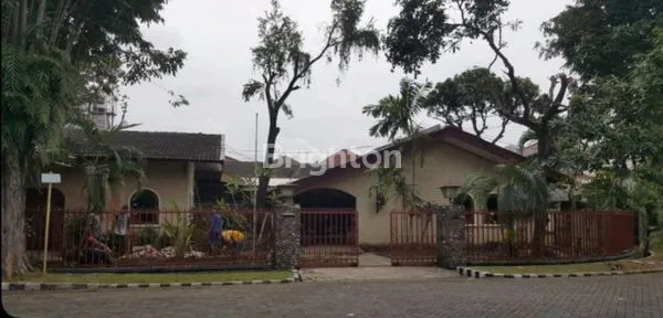image RUMAH LUAS DEKAT RSI JEMURSARI, AHMAD YANI, RUNGKUT INDUSTRI (2)