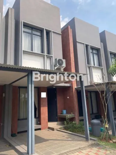 image RUMAH 2 LANTAI FULLY FURNISH CLUSTER FREJA BSD  (8)