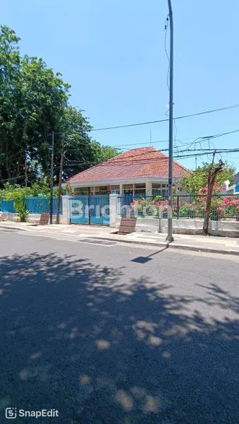 image RUMAH USAHA TENGAH KOTA JL. JAKSA AGUNG SUPRAPTO KOMERSIAL AREA DEKAT KE KOTAMADYA GRAND CITY GENTENG UNDAAN TUNJUNGAN PANGLIMA SUDIRMAN (1)