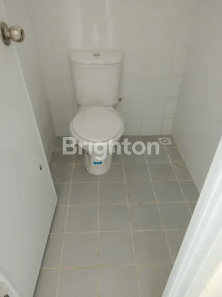 image RUMAH SIAP HUNI MASIH BARU DALAM CLUSTER SERPONG GARDEN VILLAGE (4)