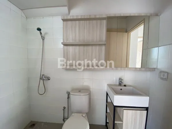 image RUMAH TABEBUYA CLUSTER IMPRESAHAUS 3 LANTAI BSD CITY TANGERANG (8)