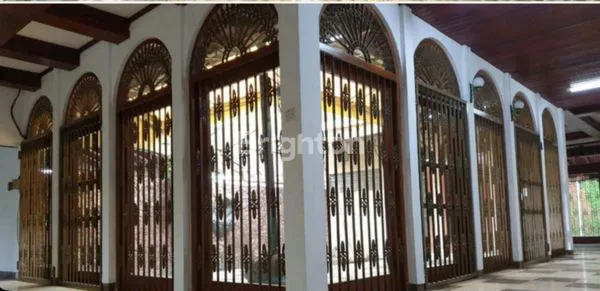 image RUMAH LUAS DEKAT RSI JEMURSARI, AHMAD YANI, RUNGKUT INDUSTRI (3)