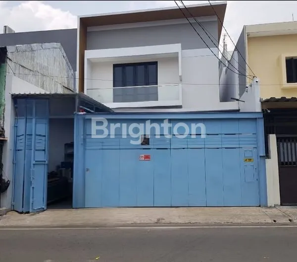 image RUMAH TINGGAL DI KAWASAN BISNIS, ADA KIOS DISEBELAH RUMAH (1)