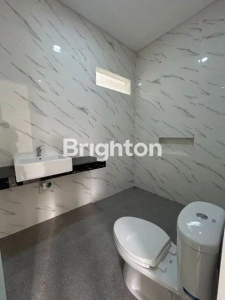 image TURUN HARGA - RUMAH BARU JEMURSARI LINGKUNGAN ELIT EKLUSIF DEKAT PRAPEN (7)