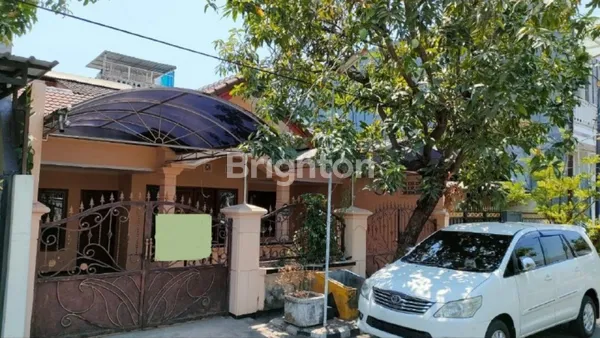 image RUMAH SECOND 1M-AN AREA KUTISARI DEKAT UK PETRA, UBAYA TENGGILIS (1)
