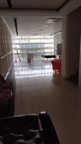 image RUKO SOHO GOLDEN KLAMPIS SEMI INTERIOR DEKAT KERTAJAYA, MANYAR, DHARMAHUSADA  (8)