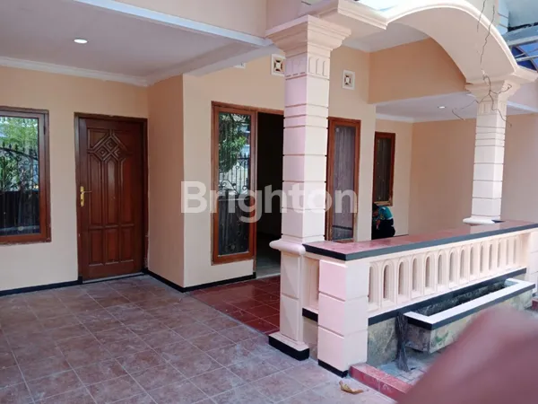 image RUMAH KUTISARI 1M-AN STRATEGIS DEKAT UK PETRA, UBAYA, SIER RUNGKUT (2)