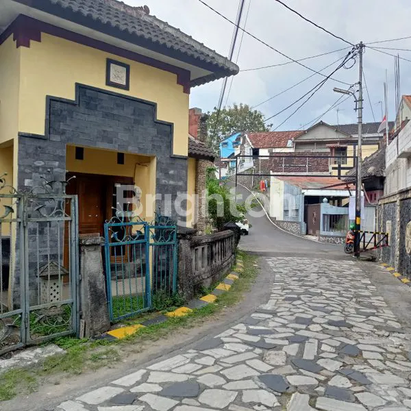 image RUMAH 104 M2 STRATEGIS KAMPUNG BALI, KALISARI, WATES, MAGELANG UTARA (1)