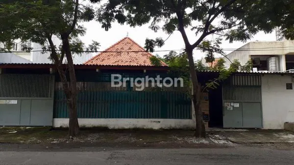 image RUMAH LAMA JL. KEMUNING KUSUMA BANGSA SELANGKAH KE PUSAT KOTA ROW JALAN 4 MOBIL AREA PEMUKIMAN OKL  DEKAT KOTAMADYA GRAND CITY TUNJUNGAN UNDAAN GENTENG AMBENGAN KALIANYAR (1)