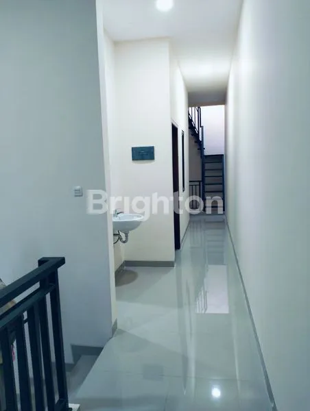 image RUMAH BARU GRES 3 LANTAI,TANJUNGDUREN BEBAS BANJIR LOKASI JUARA   (5)