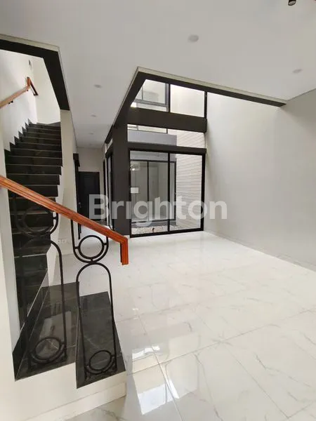 image RUMAH MODERN MINIMALIS SEKTOR 7 GADING SERPONG TANGERANG (1)