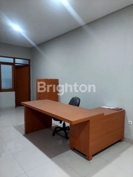 image RUKO SEWA 3 LANTAI FULL FURNISHED UNTUK KANTOR MAINROAD ANTAPANI BANDUNG TIMUR (2)