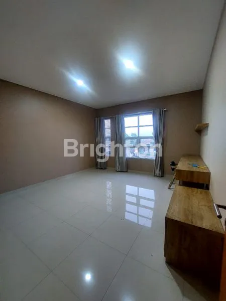 image RUKO SEWA 3 LANTAI FULL FURNISHED UNTUK KANTOR MAINROAD ANTAPANI BANDUNG TIMUR (3)