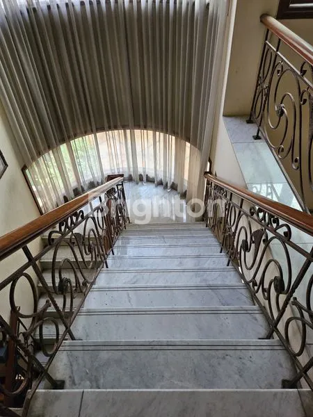 image RUMAH DI JALAN RAYA BISA UNTUK USAHA DI SUNTER (4)