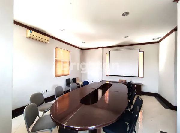 image DISEWAKAN RUANG KANTOR LANTAI 3 SIAP PAKAI (5)