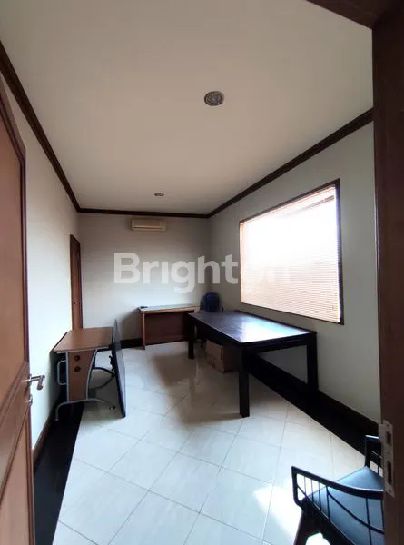 image DISEWAKAN RUANG KANTOR LANTAI 3 SIAP PAKAI (6)