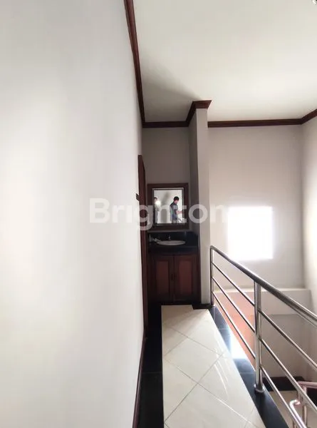 image DISEWAKAN RUANG KANTOR LANTAI 3 SIAP PAKAI (3)