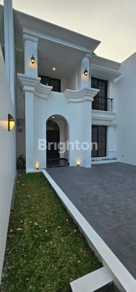 image RUMAH MODERN CLASSIC SIAP HUNI  (3)