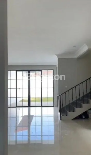 image RUMAH MODERN CLASSIC SIAP HUNI  (5)