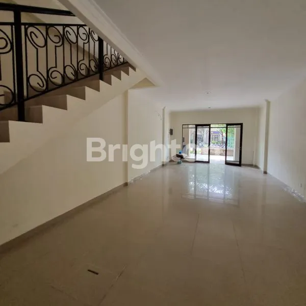 image RUKO ORCHAD WALK (2)