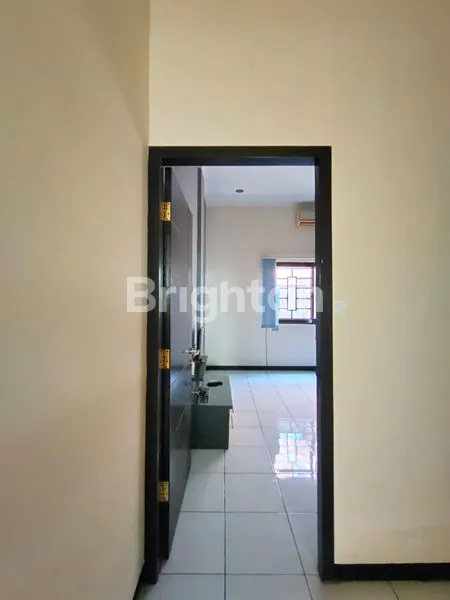 image RUKO STRATEGIS 3 LANTAI DALAM KOTA (5)