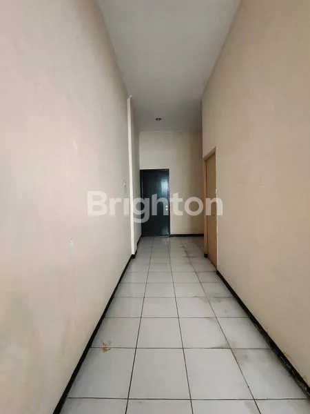 image RUKO STRATEGIS 3 LANTAI DALAM KOTA (7)