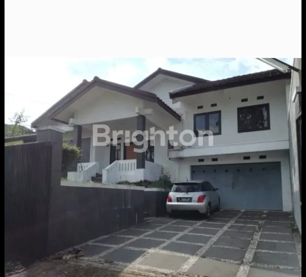 RUMAH BARU SIAP PAKAI SETRASARI LT500.LOKASI TENANG