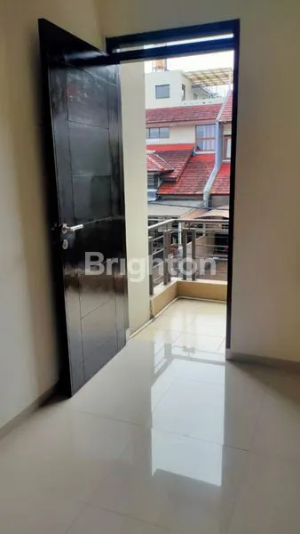 image RUMAH TERAWAT 2 LANTAI SUASANA SEJUK DI PONDOK HIJAU PERMAI (7)