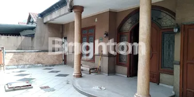 image RUMAH MEWAH DAN TERAWAT DI SATELIT (1)