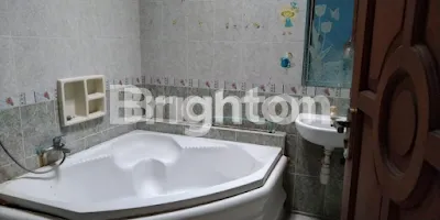 image RUMAH MEWAH DAN TERAWAT DI SATELIT (2)